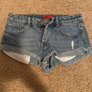 Signature 8 size small denim shorts